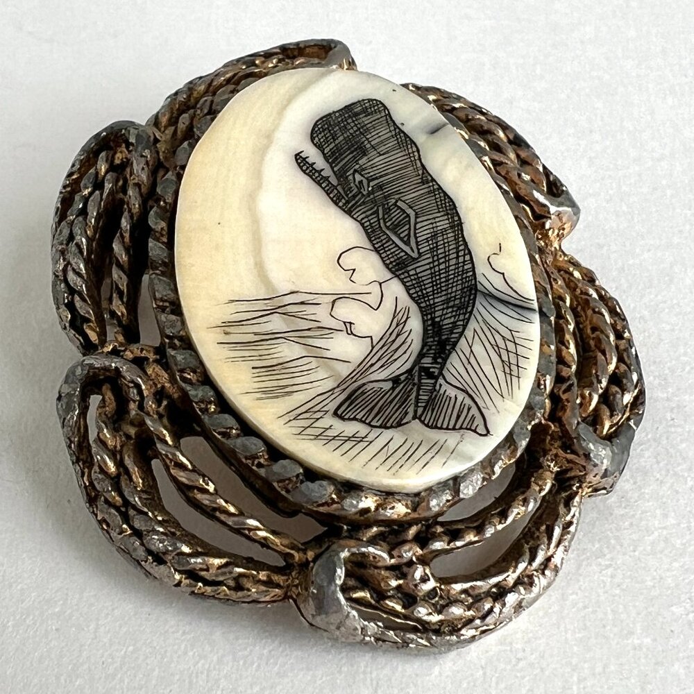 Vintage Scrimshaw Whale Brooch Pin Gold Tone Metal Setting 1.5" - Picture 2 of 4